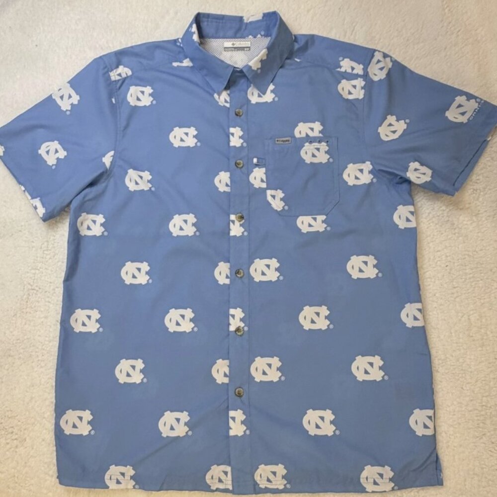 Columbia PFG Men's Size Medium Blue UNC Chapel Hill Tar Heels Fishing Shirt